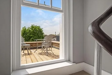 Flat Wharton Street in Greater London