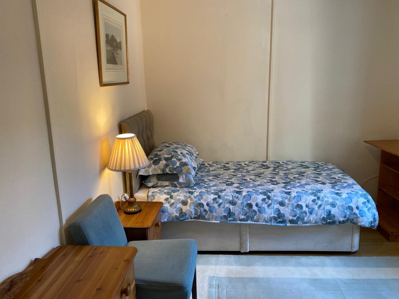 Room Weston Road in Gloucester
