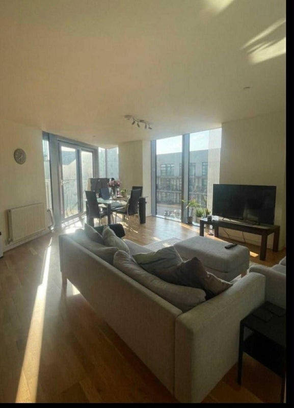Room Harmony Place in Greater London