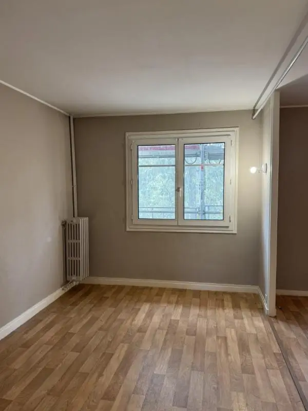 Flat Avenue de la Marne in Montrouge