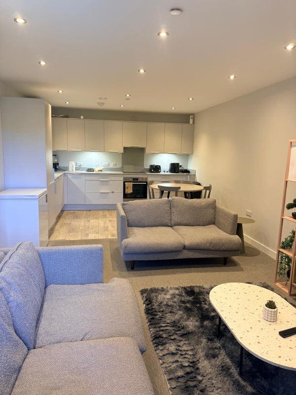 Room Bowes Street in Manchester