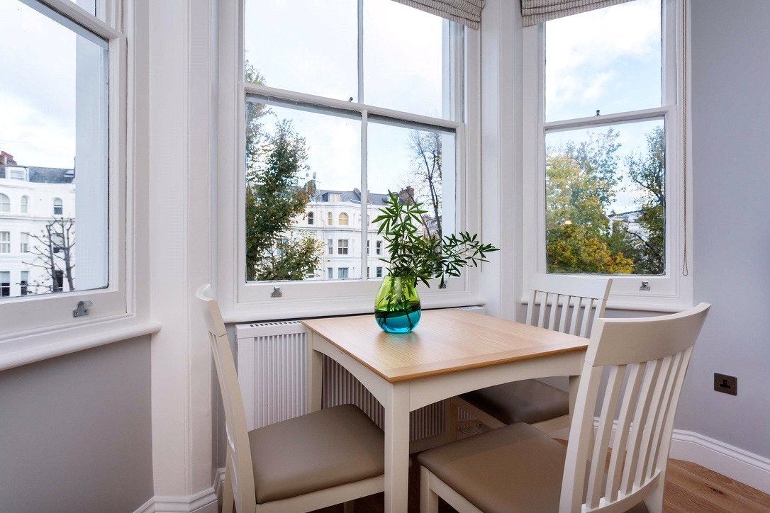 Flat Colville Gardens in Greater London