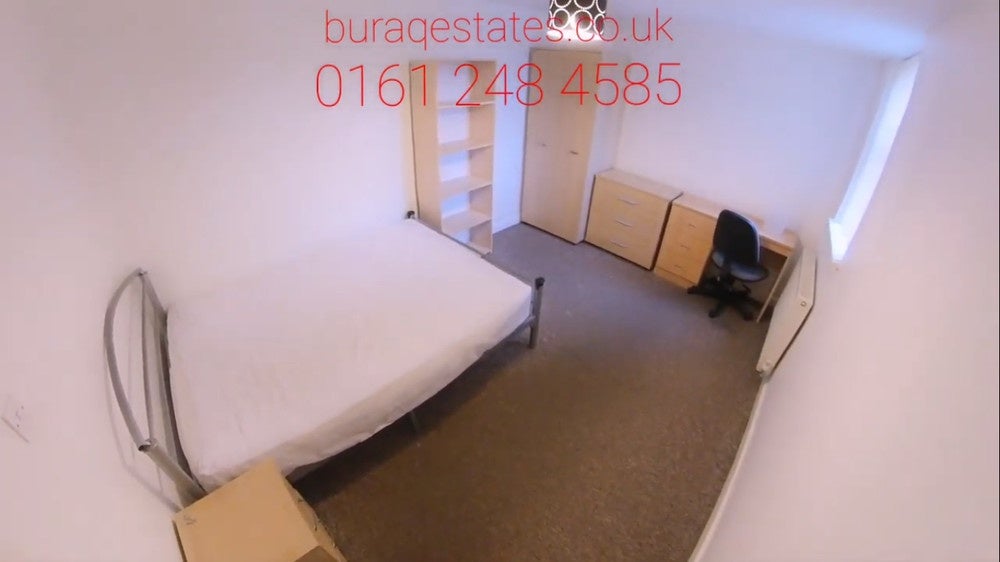 Flat Birchfields Road in Manchester