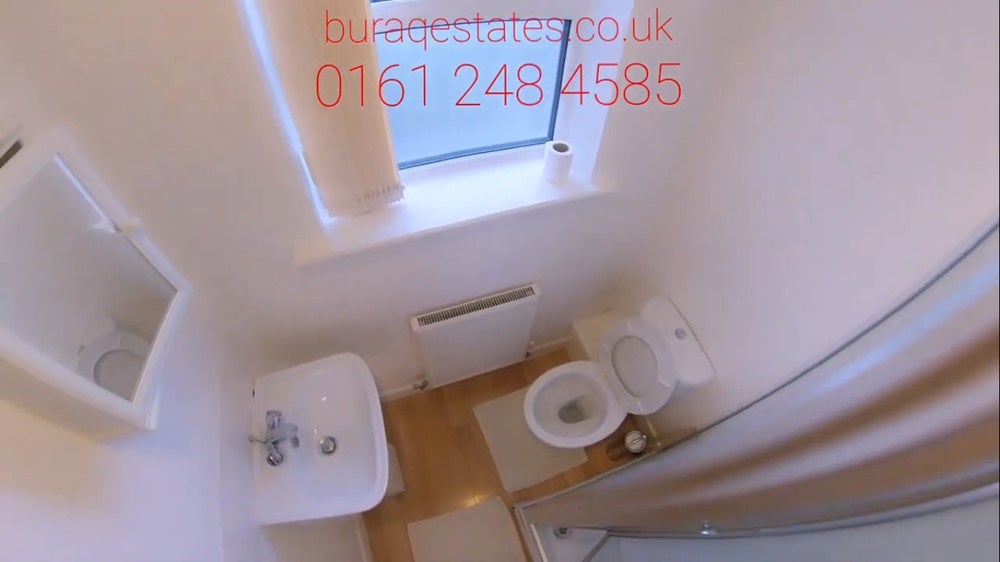 Flat Birchfields Road in Manchester