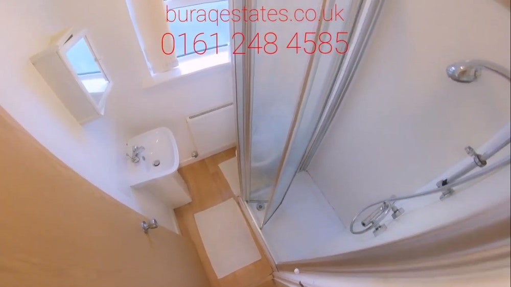 Flat Birchfields Road in Manchester