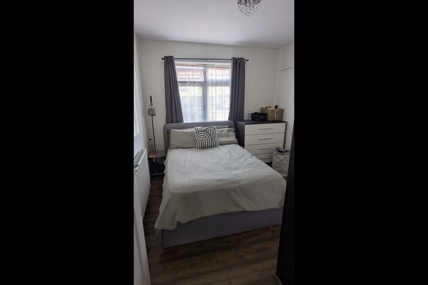 Room Lawrence Drive in Greater London