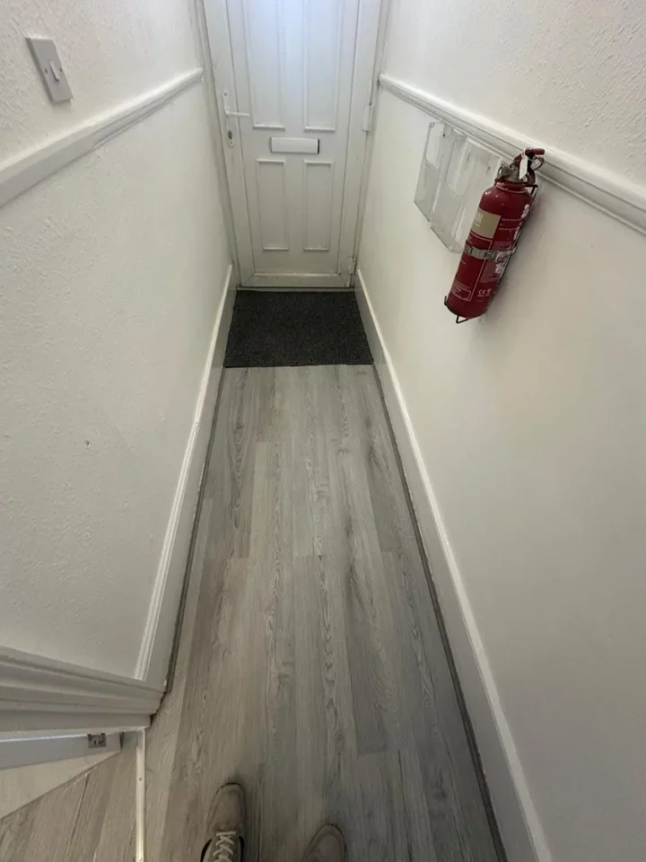 Flat Colchester Avenue in Greater London