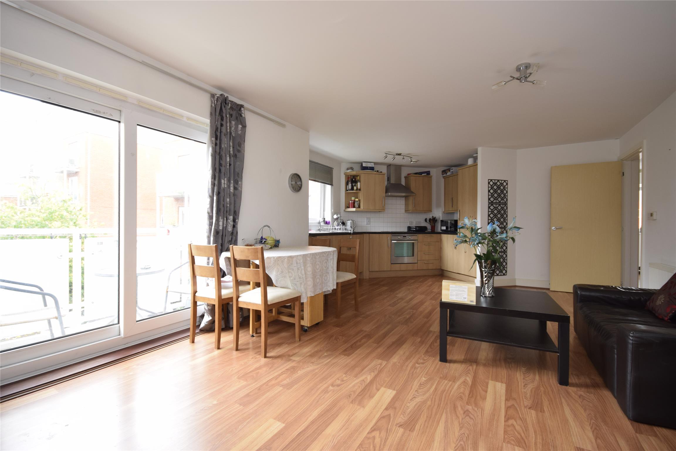 Flat Reynolds Avenue in Reigate and Banstead