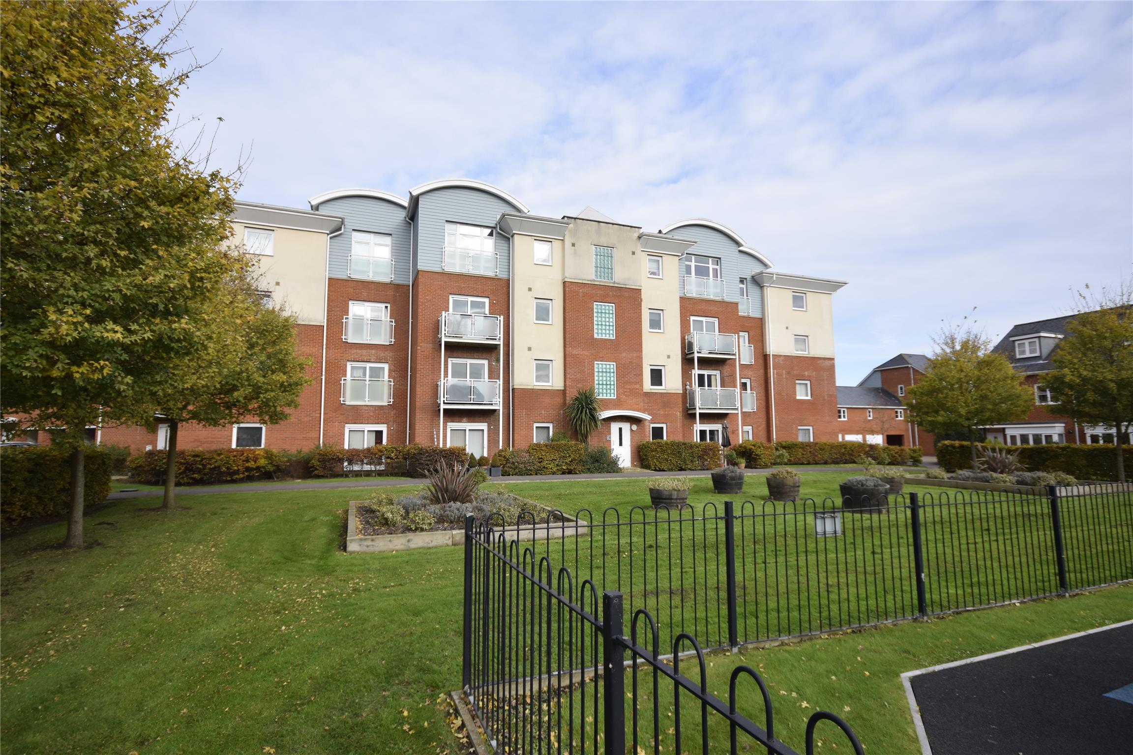 Flat Reynolds Avenue in Reigate and Banstead