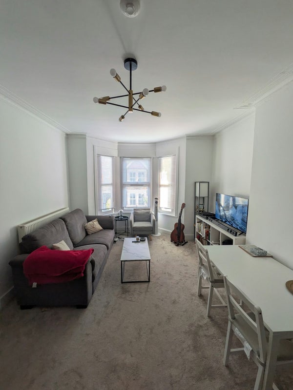 Flat Cavendish Drive in Greater London