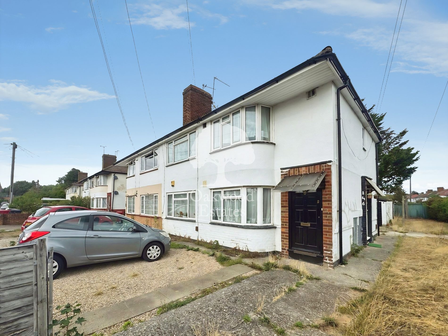 Flat Cornwall Avenue in Slough