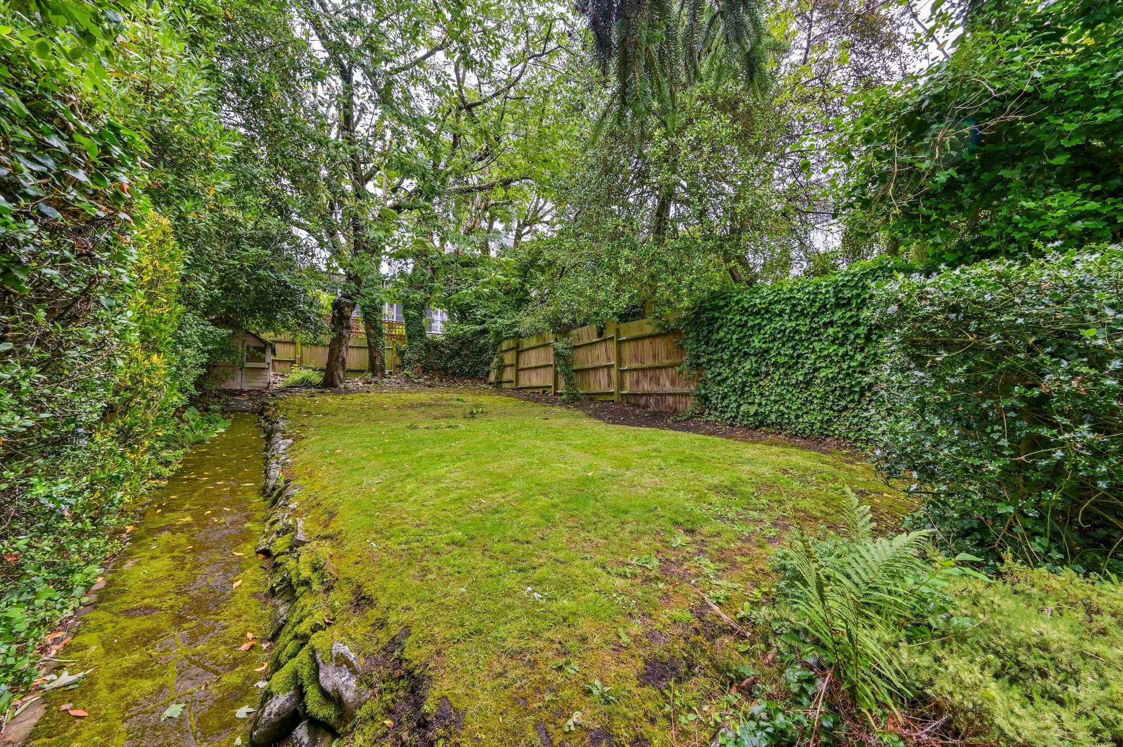 House Holly Lodge Gardens in Greater London