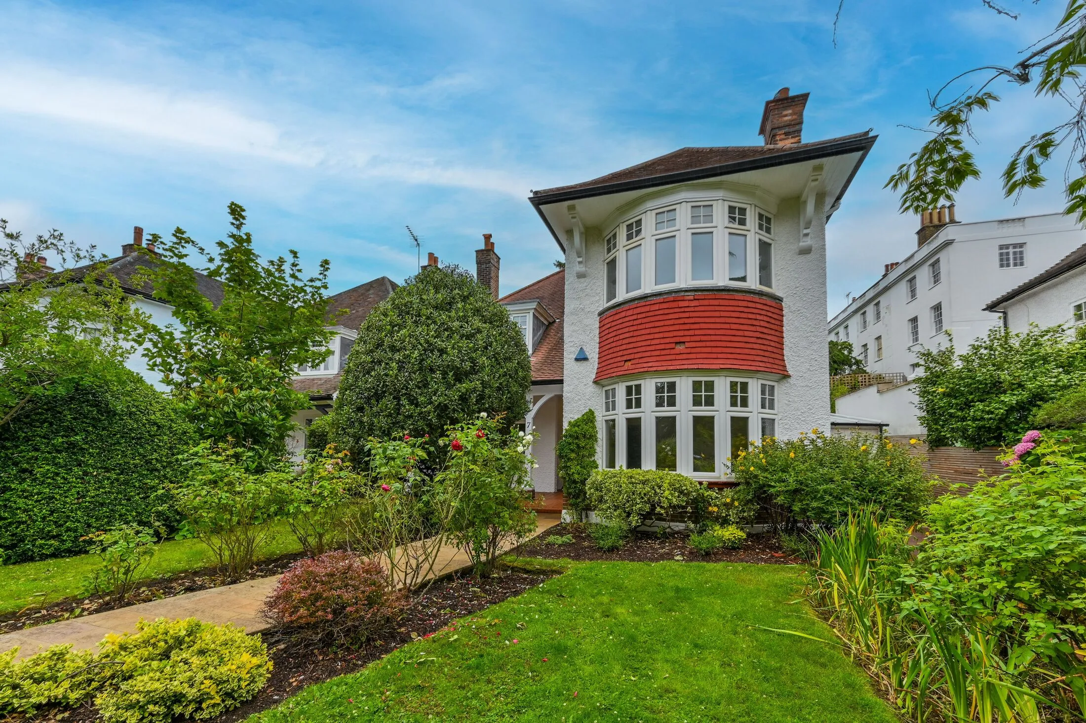 House Holly Lodge Gardens in Greater London