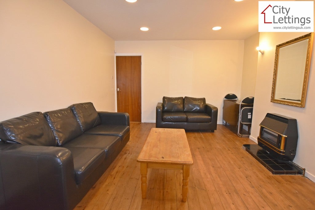 Flat Waverley Street in Nottingham