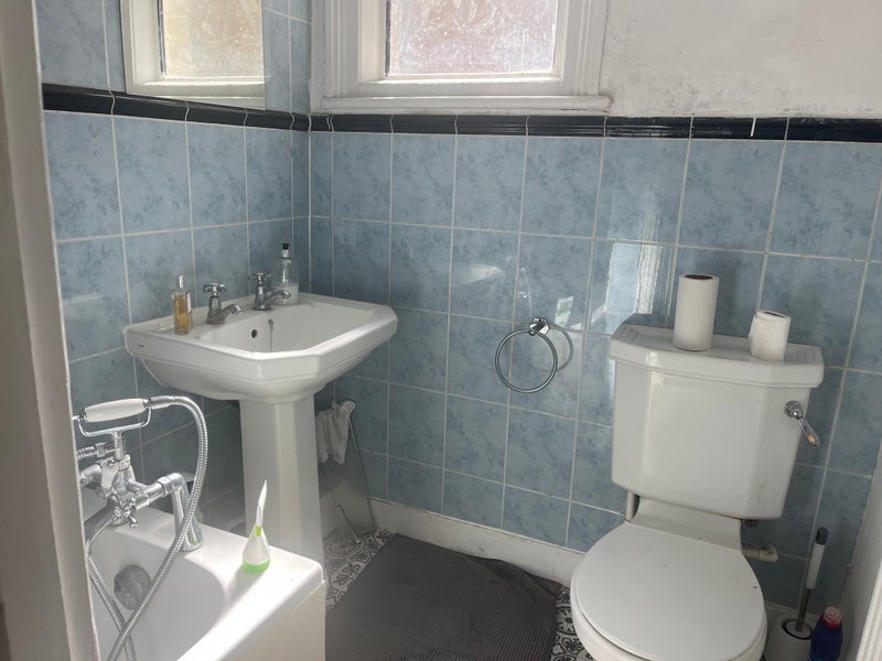Room Silver Crescent in Greater London