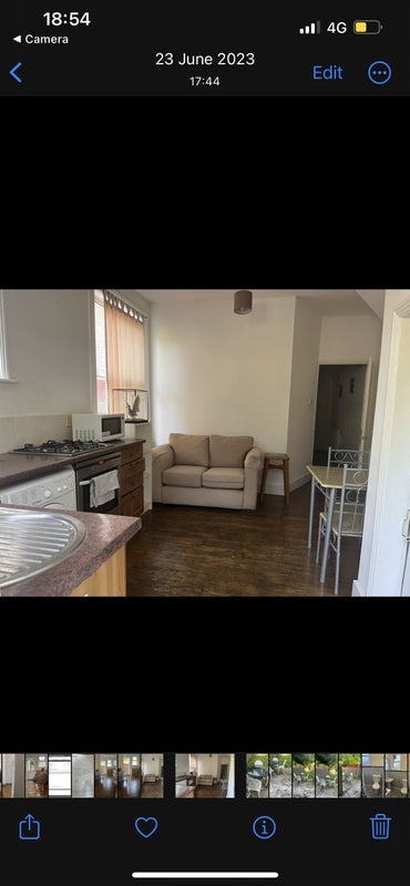 Room Silver Crescent in Greater London