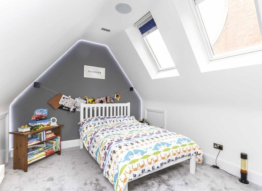 Flat Finchley Road in Greater London