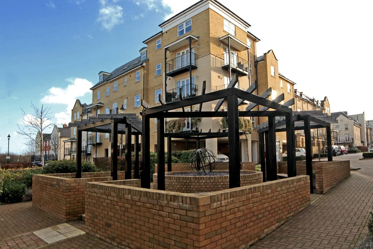Flat Renwick Drive in Greater London