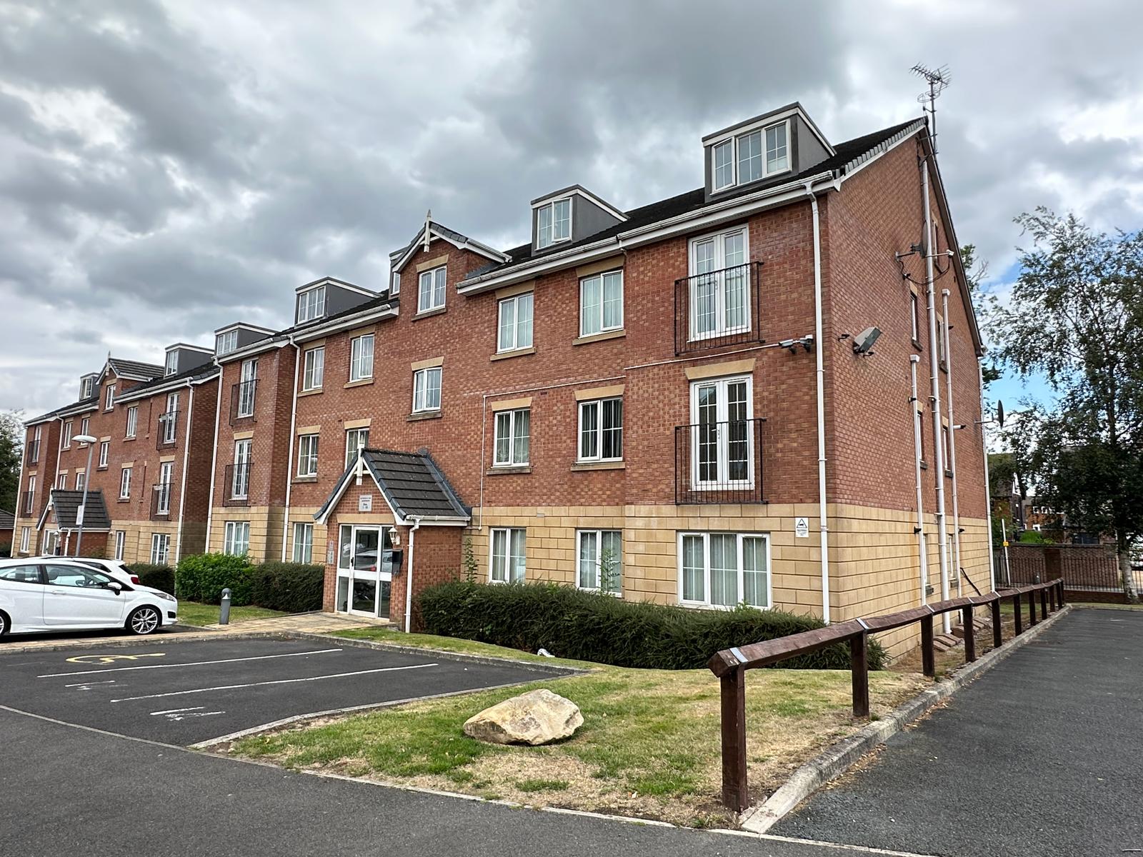 Flat Canberra Way in Milnrow