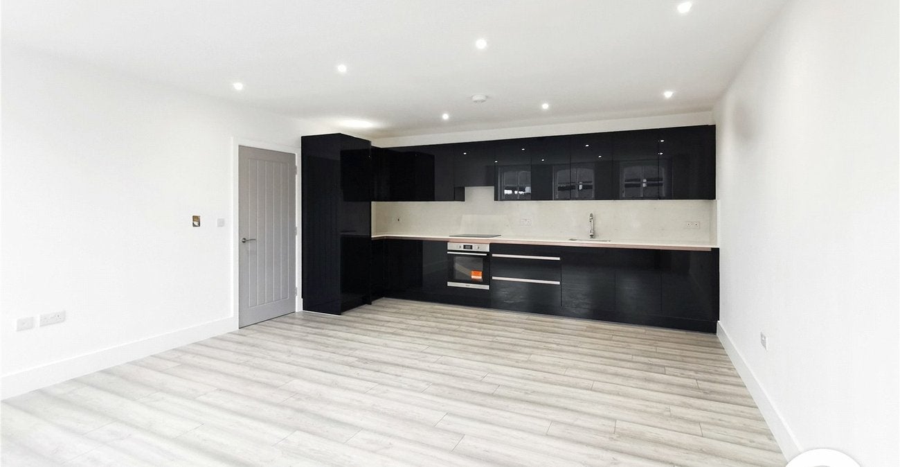 Flat Lowfield Street in Dartford