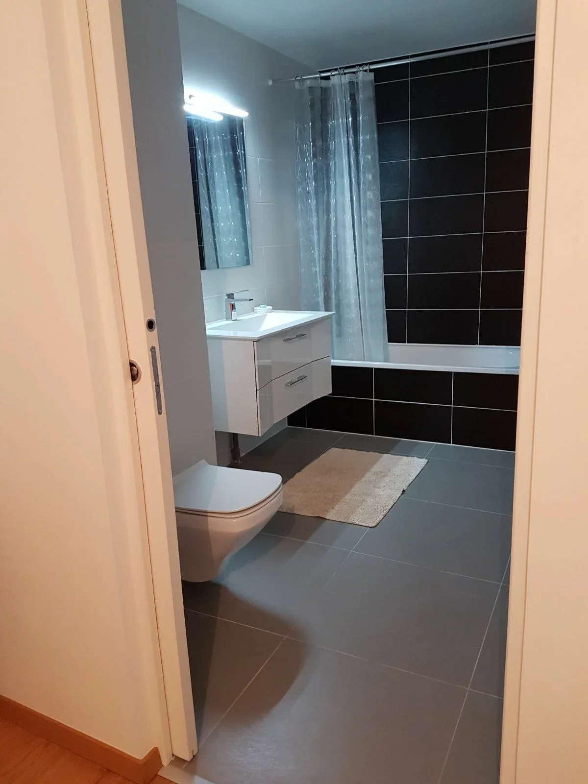 Room Avenue du Giffre in Annemasse