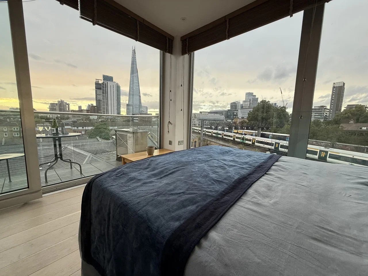 Flat Maltings Place in Greater London