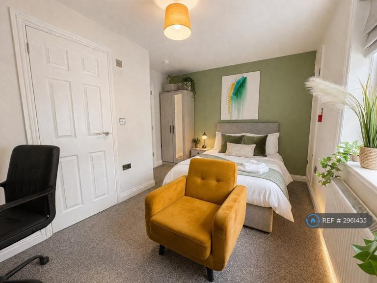 Room George Street in Reading