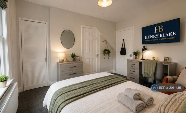 Room George Street in Reading