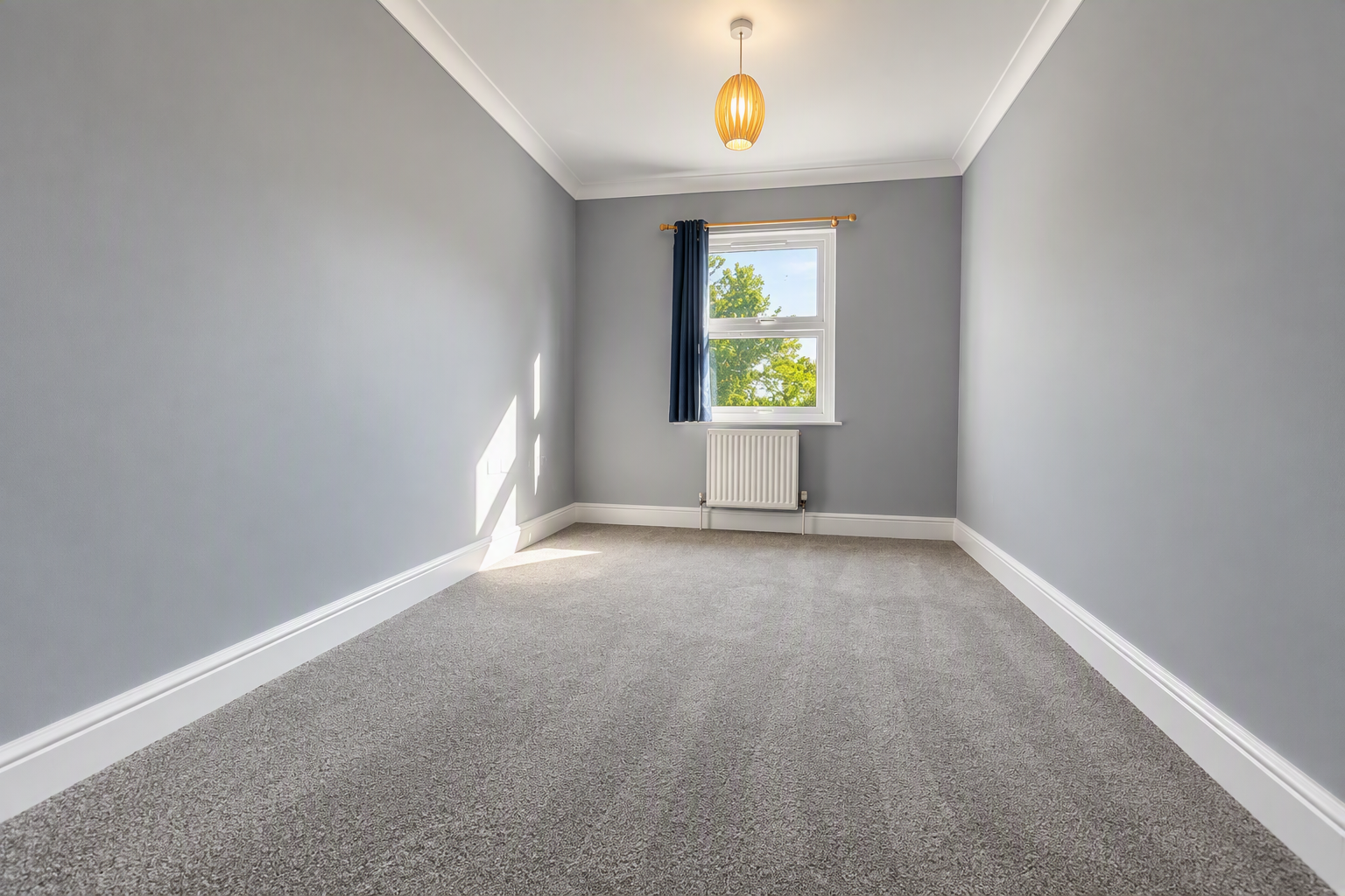 Flat Ratcliffe Close in Greater London