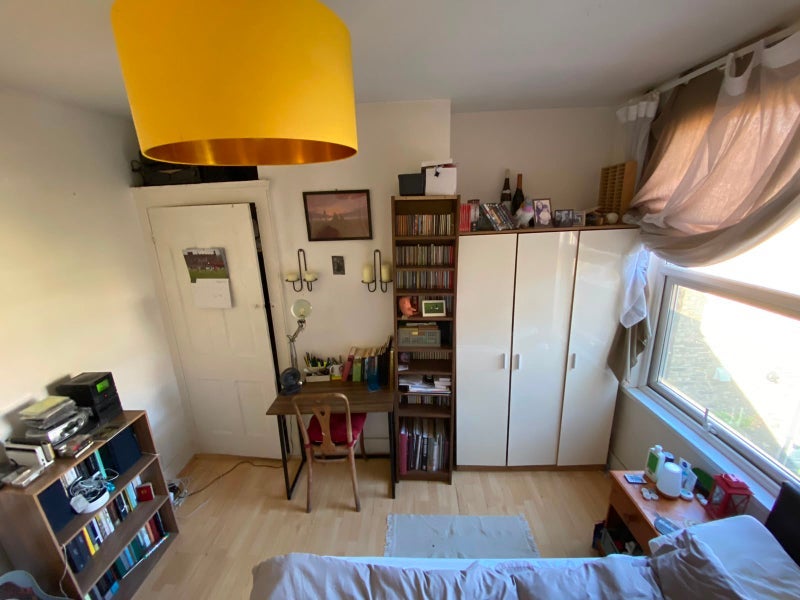 Room Torrens Square in Greater London