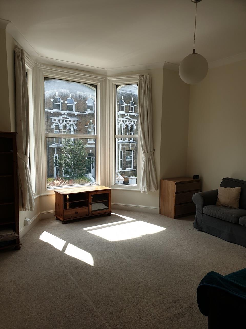 Flat Alfred Road in Greater London