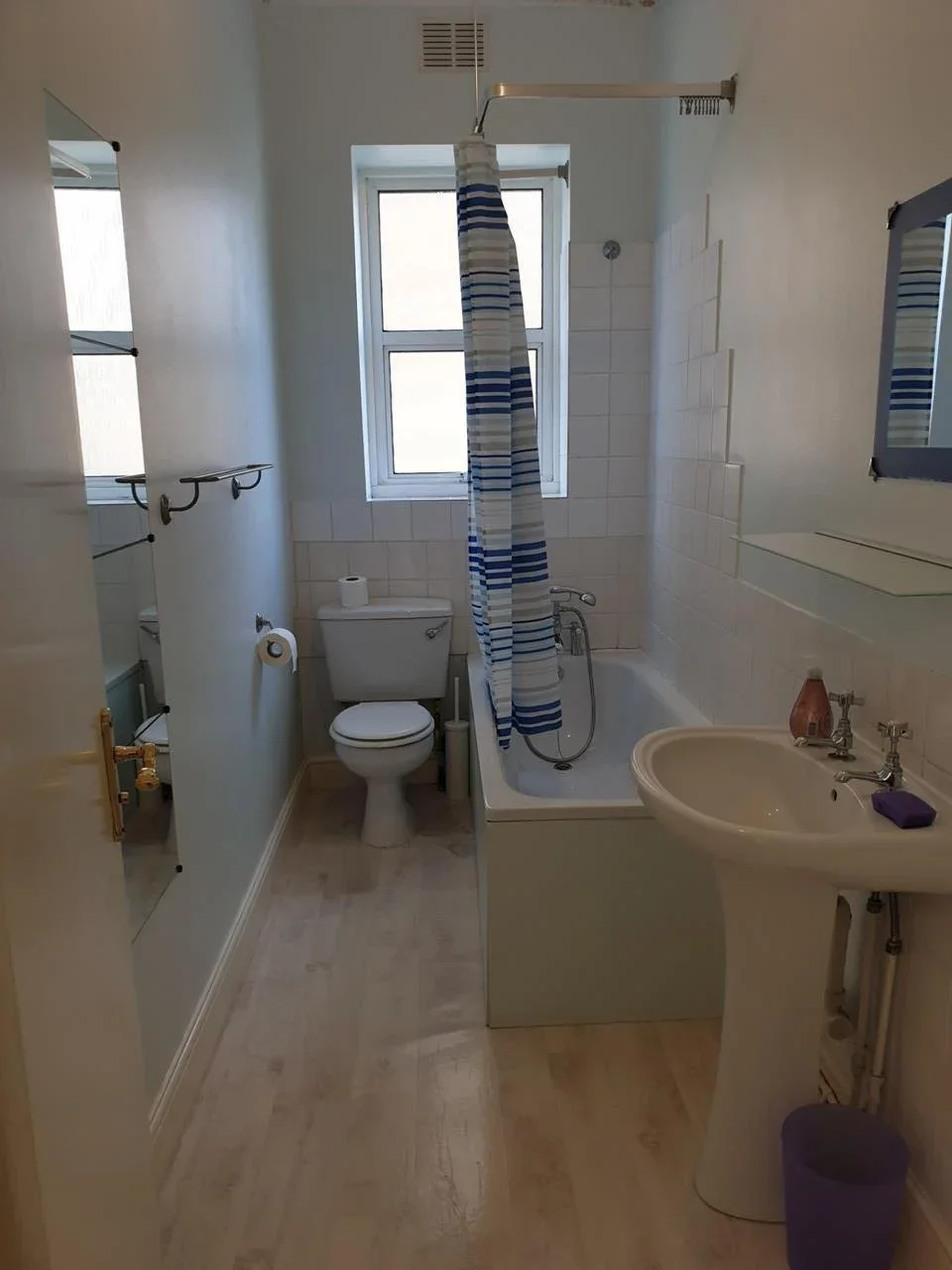 Flat Alfred Road in Greater London