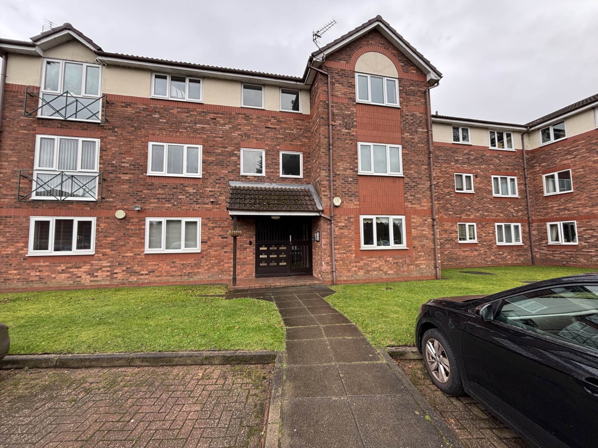 Flat Bury New Road in Prestwich