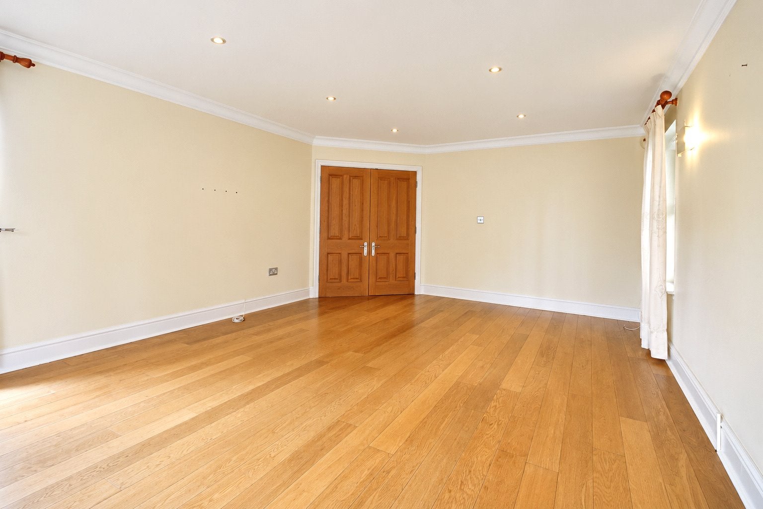 Flat Lady Margaret Road in Sunningdale