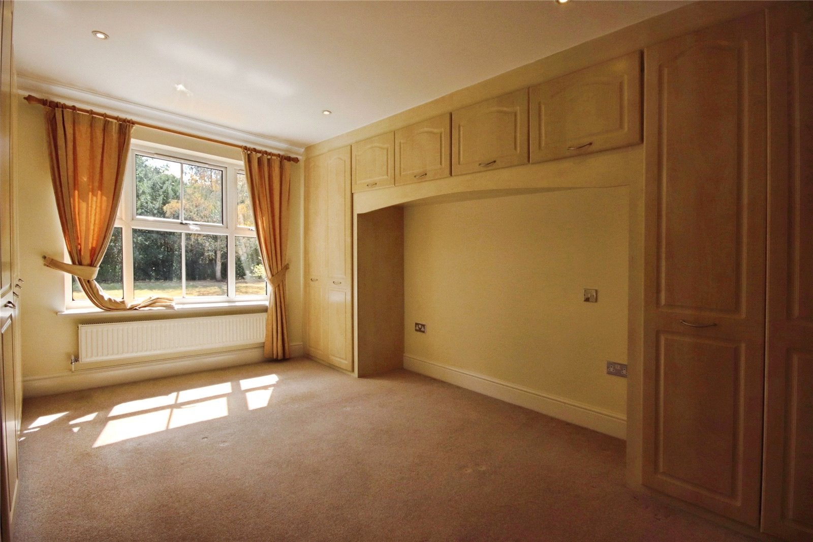 Flat Lady Margaret Road in Sunningdale