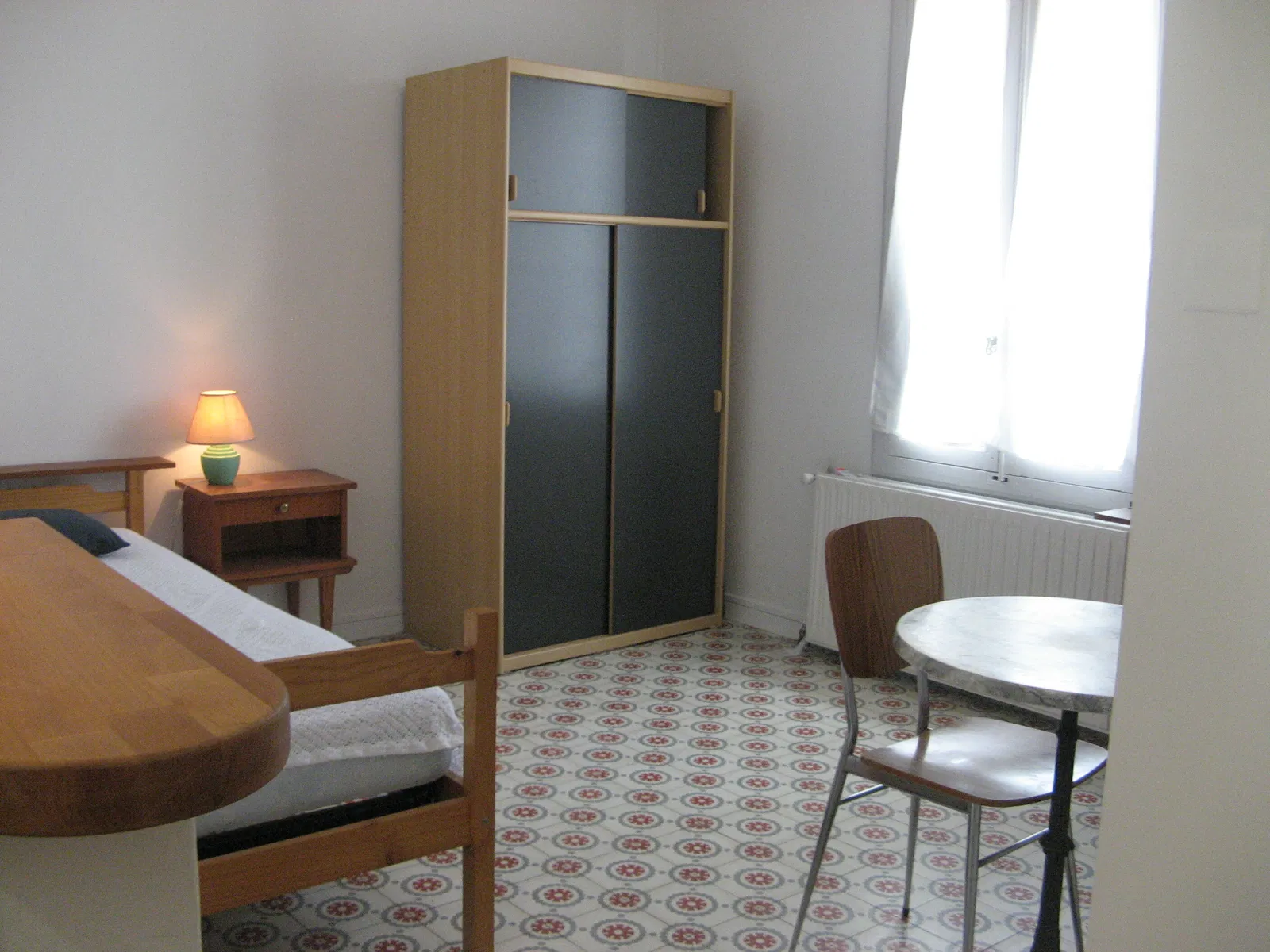 Chambre Avenue Henri Galinier à Béziers