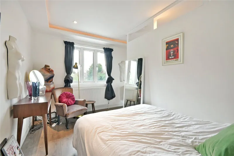 Flat Cavendish Road in Greater London