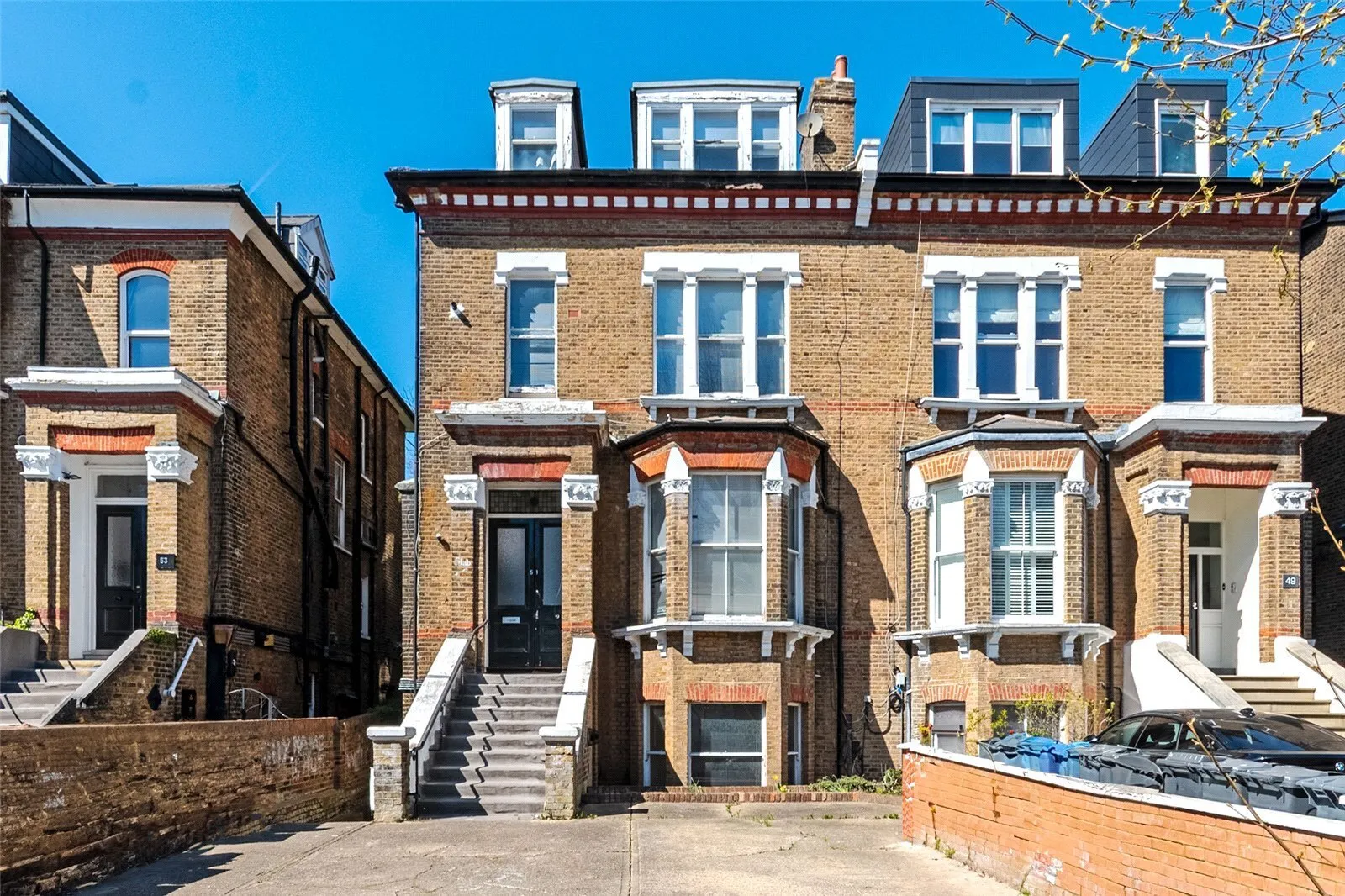 House Cavendish Road in Greater London