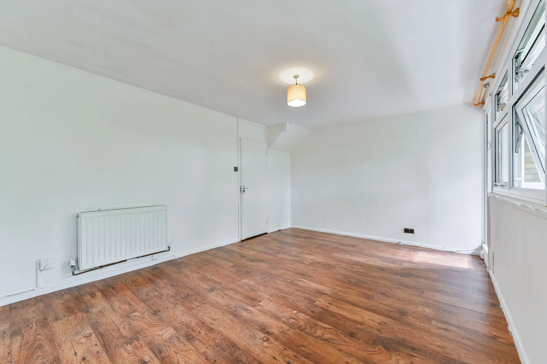 Flat Richmond Road in Greater London