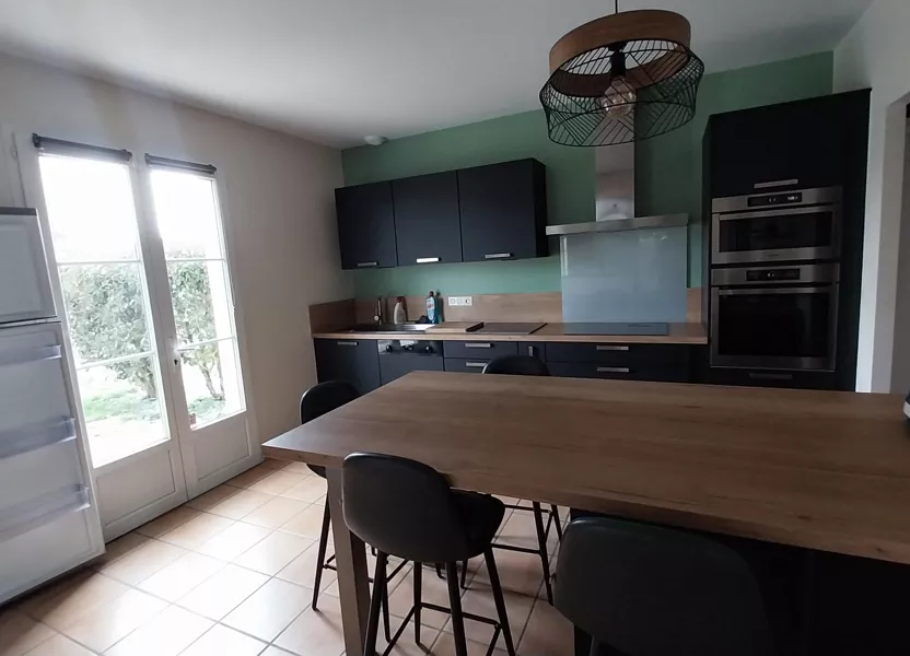 Maison Avenue d'Anjou à Saint-Yrieix-la-Perche