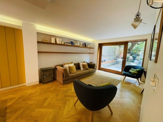 Flat Saint Lawrence Terrace in Greater London