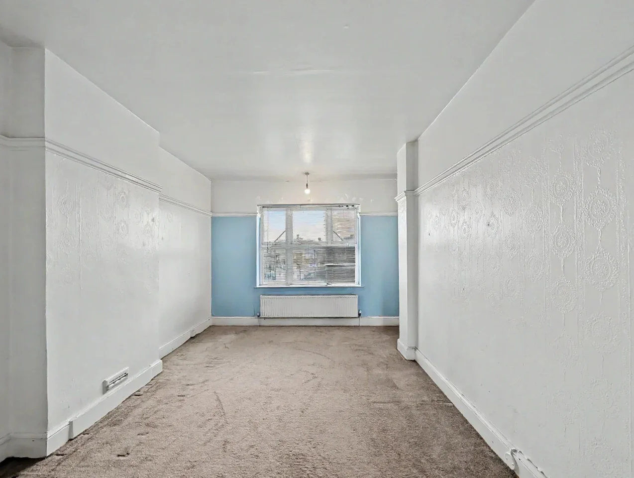 Flat Central Circus in Greater London