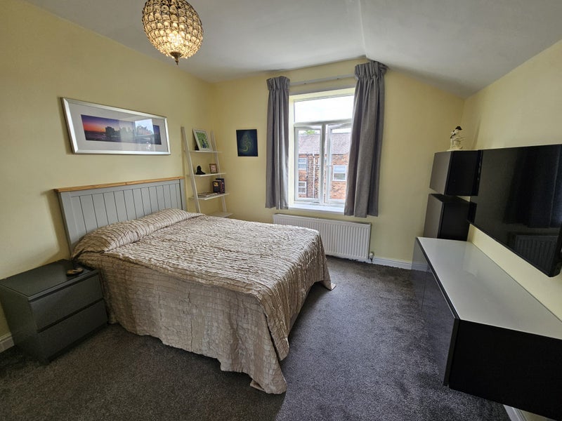 Room Brentwood in Salford