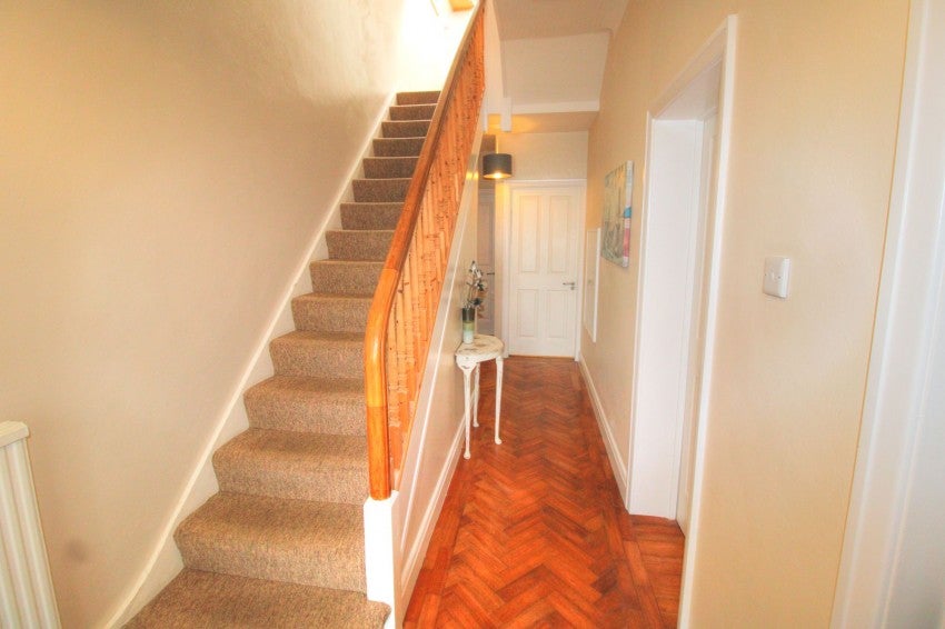 Room Lushington Lane in Eastbourne