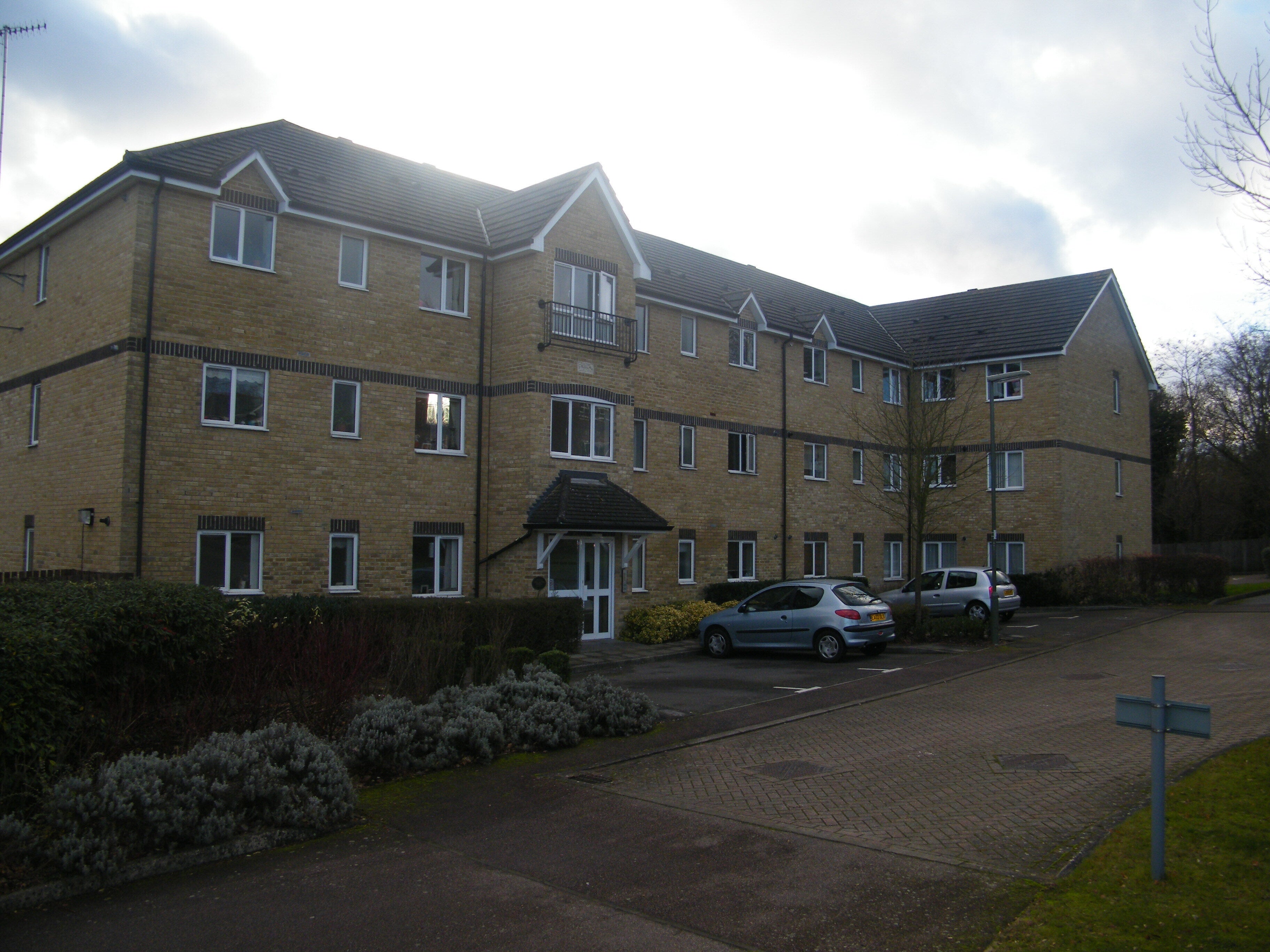 Flat Woodlands Road in Reigate and Banstead