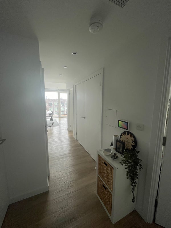 Room Harbord Square in Greater London