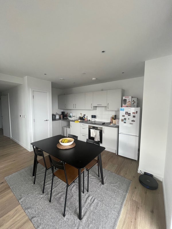 Room Harbord Square in Greater London