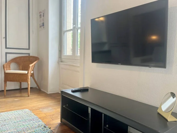 Flat Avenue du 25e Régiment de Tirailleurs Sénégalais in Lyon