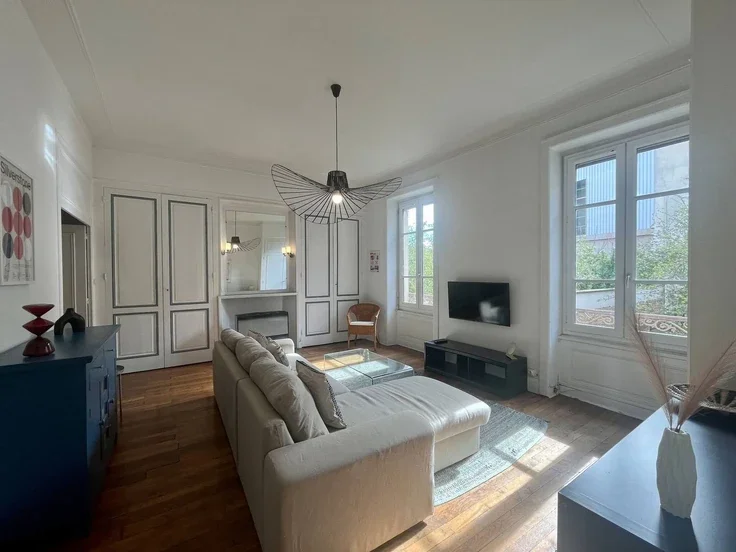Flat Avenue du 25e Régiment de Tirailleurs Sénégalais in Lyon