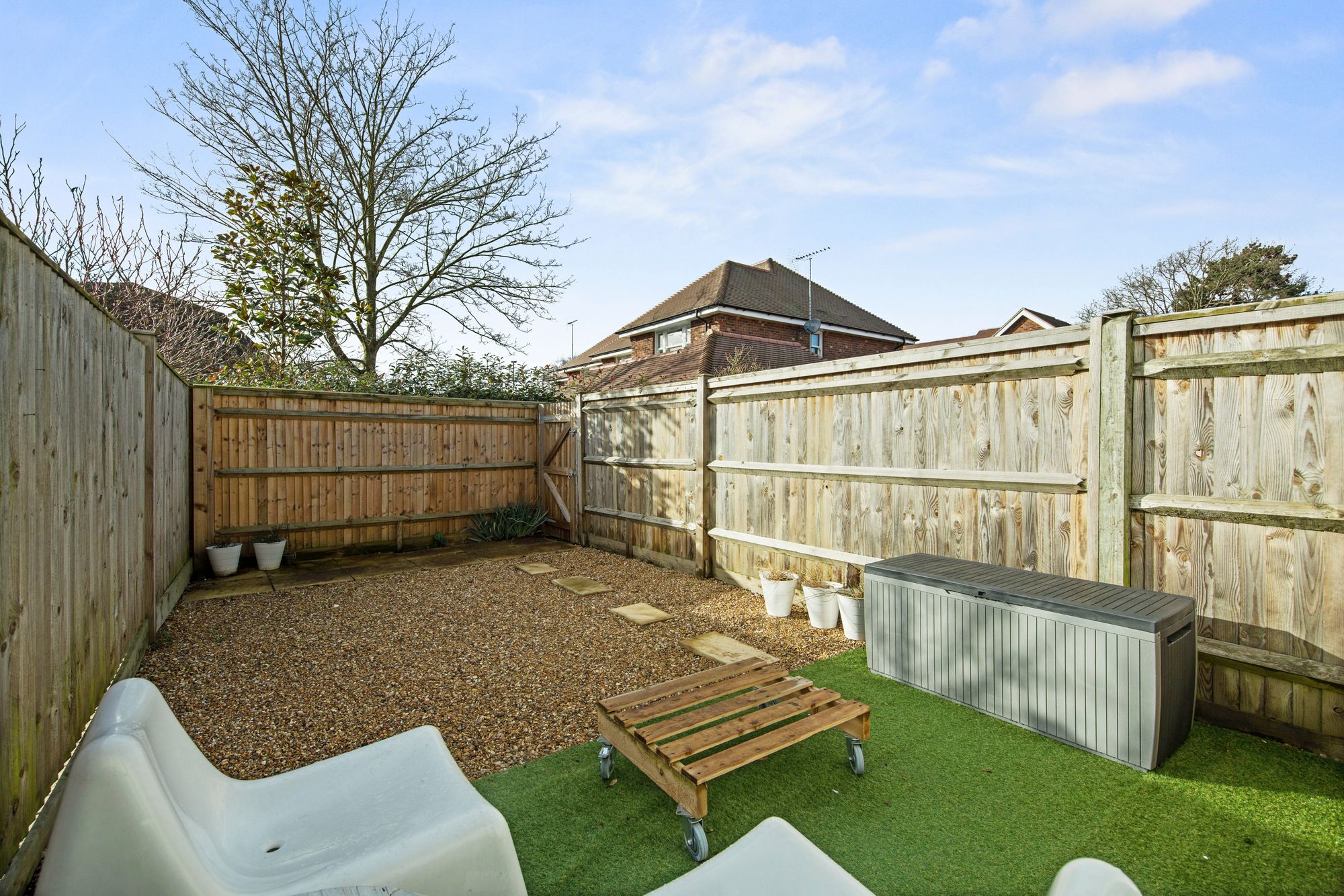 House Hollyhedge Road in Elmbridge